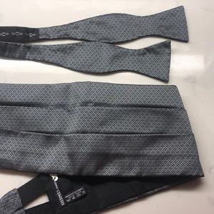 Brand new with tags Hermès bow tie and cummerbund